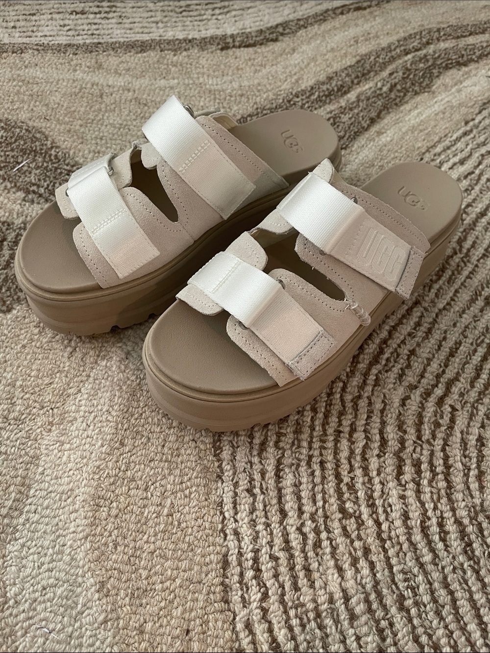 UGG Clem White and tan Strap Platform slides women size 8